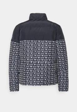 EA7 Emporio Armani Femme JACKET ECO ALLOVER LOGO Veste D'hiver Fancy Black/white -EA7 Emporio Armani Soldes Magasin dccad311d1a8426daa224e6d689f84be