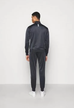 EA7 Emporio Armani Homme TRACKSUIT Survêtement Dark Blue -EA7 Emporio Armani Soldes Magasin e4e617891e0d4c1c991dd9bb34ac7ef6