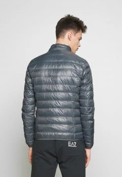 EA7 Emporio Armani JACKET Doudoune Iron Gate Homme -EA7 Emporio Armani Soldes Magasin e9b8b42866be4f87a5c91b1c9aa5ecac