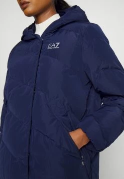 EA7 Emporio Armani Femme Veste D'hiver Blue Navy -EA7 Emporio Armani Soldes Magasin ea708f7f18ae48c095d8c1967da8dd83
