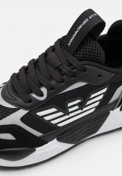 EA7 Emporio Armani UNISEX Baskets Basses Black/silver -EA7 Emporio Armani Soldes Magasin ea8e0bce16084f4d9ce881b63a8c041e