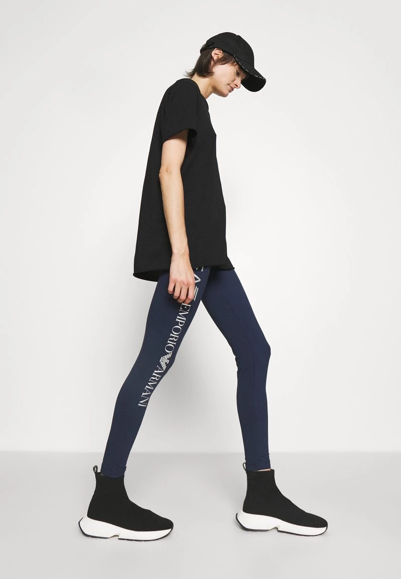 EA7 Emporio Armani Legging Navy Blue/silver Femme 4 EA7 Emporio Armani Legging Navy Blue/silver Femme – Image 4
