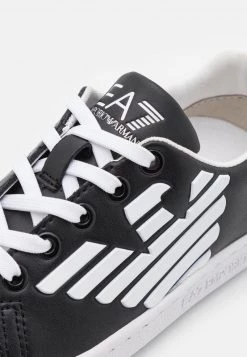 EA7 Emporio Armani Enfant Baskets Basses Black 11 EA7 Emporio Armani Enfant Baskets Basses Black -EA7 Emporio Armani Soldes Magasin f4f020a31c454a3eab869de379ebd926