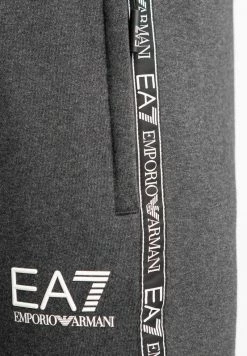 EA7 Emporio Armani Homme SPODNIE Pantalon De Survêtement Grey 9 EA7 Emporio Armani Homme SPODNIE Pantalon De Survêtement Grey -EA7 Emporio Armani Soldes Magasin f676b091316c4da1bb3e62d97601cda3