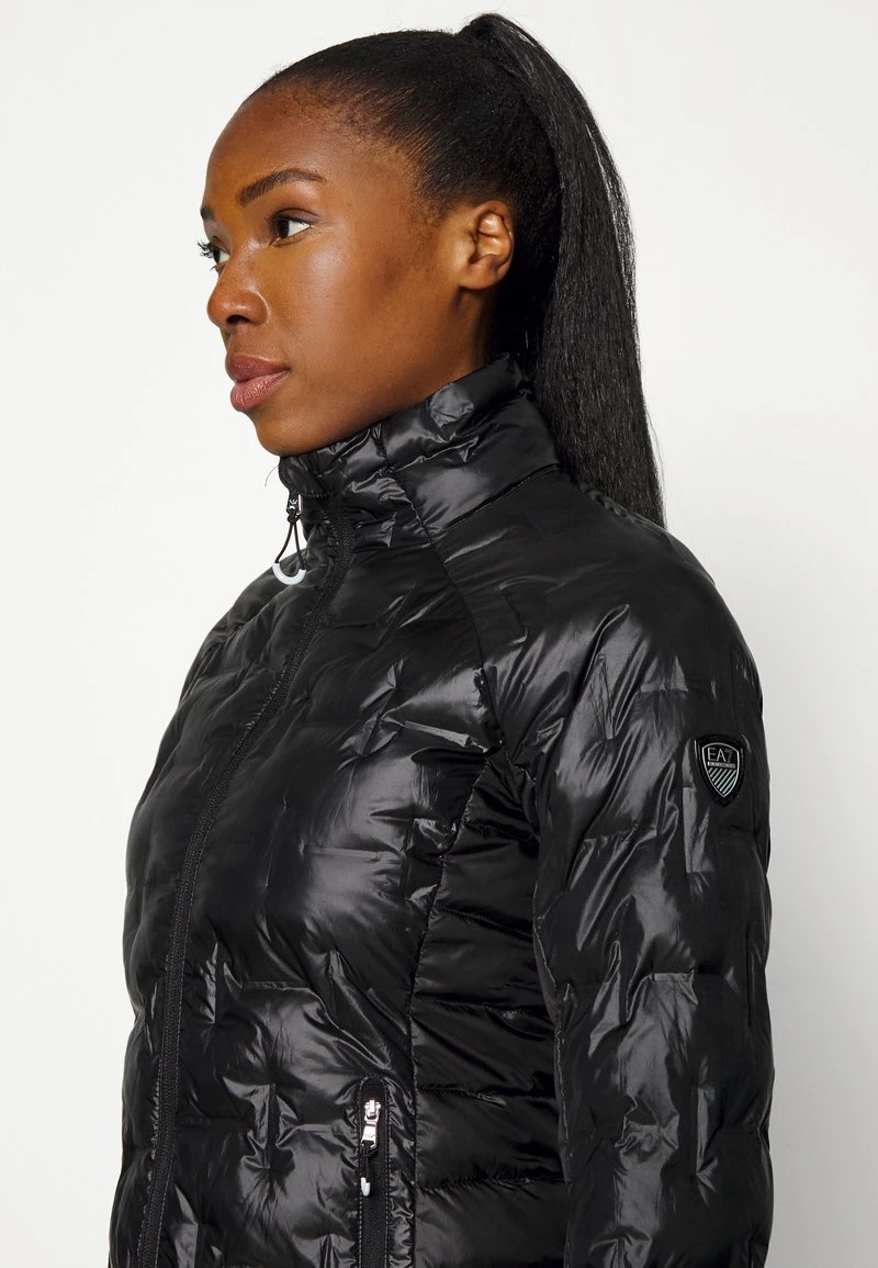 EA7 Emporio Armani Femme Veste De Ski Black 5 EA7 Emporio Armani Femme Veste De Ski Black – Image 5