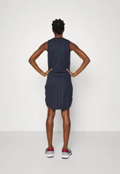 EA7 Emporio Armani TENNIS CLUB DRESS Robe De Sport Dark Blue Femme -EA7 Emporio Armani Soldes Magasin fa5fc17202e949199edfdabe43d64cd9