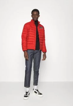 EA7 Emporio Armani Soldes Magasin -EA7 Emporio Armani Soldes Magasin fb6c46df45524e8593622e878d942a6e