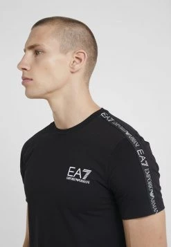 EA7 Emporio Armani SIDE TAPE T Shirt Imprimé Black Homme 9 EA7 Emporio Armani SIDE TAPE T Shirt Imprimé Black Homme -EA7 Emporio Armani Soldes Magasin fbb1ca26b40e4bfcb91c3624f819ae22