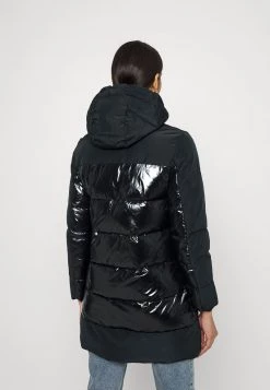 EA7 Emporio Armani Femme Veste D'hiver Black -EA7 Emporio Armani Soldes Magasin fcd0926902f64922a3adfa4826ee6e28