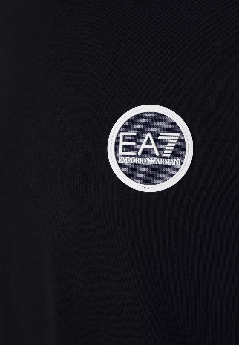 EA7 Emporio Armani TENNIS CLUB TEE T Shirt Basique Nero Homme 3 EA7 Emporio Armani TENNIS CLUB TEE T Shirt Basique Nero Homme – Image 3