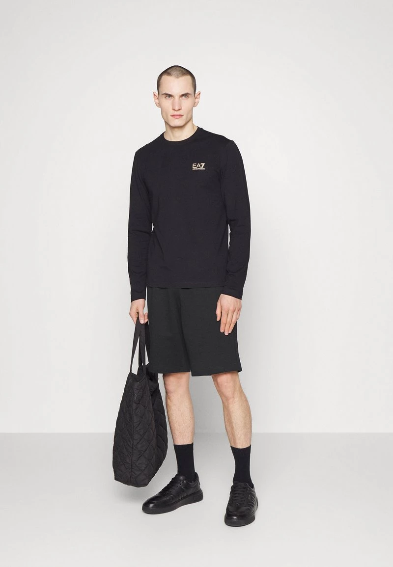 EA7 Emporio Armani Homme BERMUDA Pantalon De Survêtement Black 2 EA7 Emporio Armani Homme BERMUDA Pantalon De Survêtement Black – Image 2