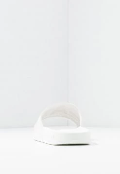 EA7 Emporio Armani VISIBILITY Mules White Unisex 9 EA7 Emporio Armani VISIBILITY Mules White Unisex -EA7 Emporio Armani Soldes Magasin 217b889a713e4134bf937216a2536e42