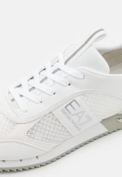 EA7 Emporio Armani Baskets Basses White Homme -EA7 Emporio Armani Soldes Magasin 300e83c655a74b08b2f3aabbeedf0837