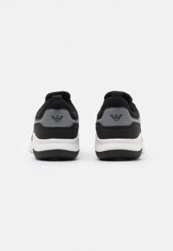 EA7 Emporio Armani UNISEX Baskets Basses Black/silver -EA7 Emporio Armani Soldes Magasin 3029be3eb3c44a769de35ff02212c652