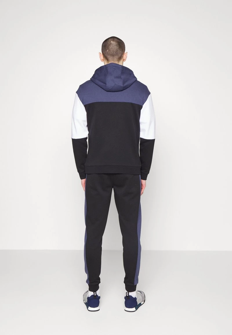 EA7 Emporio Armani TRACKSUIT Survêtement Black Homme 3 EA7 Emporio Armani TRACKSUIT Survêtement Black Homme – Image 3