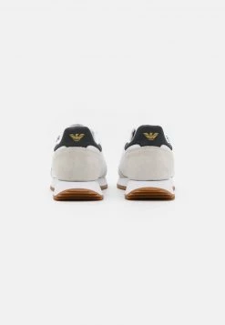 EA7 Emporio Armani UNISEX Baskets Basses White/black -EA7 Emporio Armani Soldes Magasin 36af08e697df4f7cbc6d4527a3a0f1ad