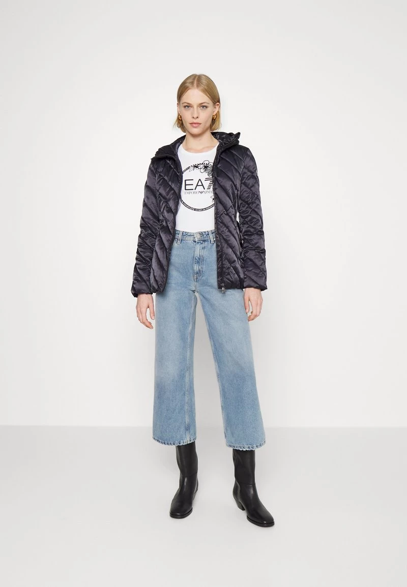 EA7 Emporio Armani Veste Mi Saison Black Femme 2 EA7 Emporio Armani Veste Mi Saison Black Femme – Image 2