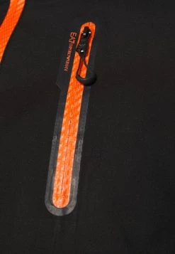 EA7 Emporio Armani Veste De Ski Black Homme -EA7 Emporio Armani Soldes Magasin 37bcf512a26c43948cc57d6fbd8053c0