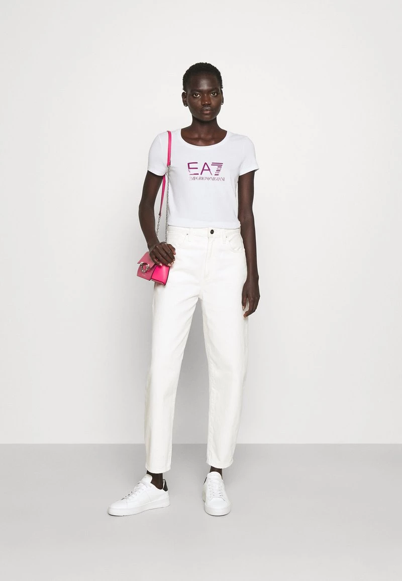 EA7 Emporio Armani Femme T Shirt Imprimé White/boysenberry 2 EA7 Emporio Armani Femme T Shirt Imprimé White/boysenberry – Image 2