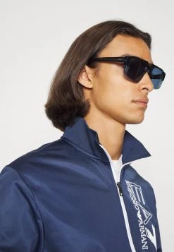 EA7 Emporio Armani TRACKSUIT Survêtement Dark Blue Homme -EA7 Emporio Armani Soldes Magasin 5f7bcd74bd61452fa35bde897bf84188