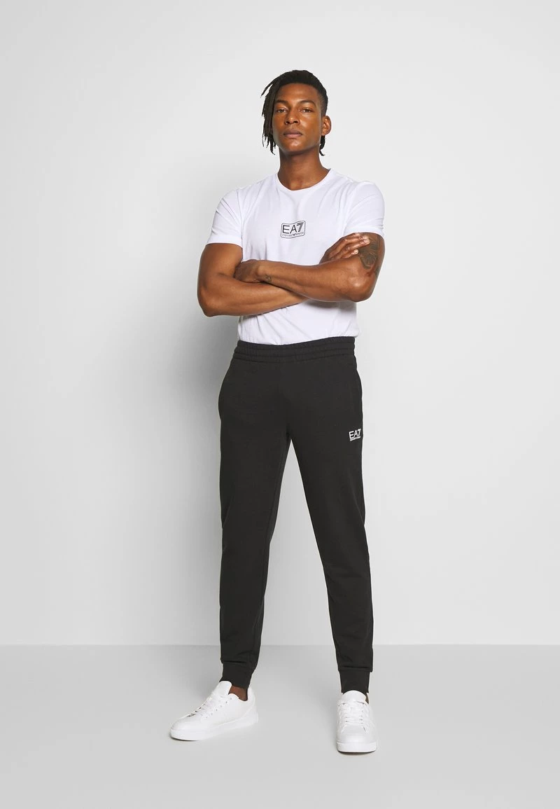 EA7 Emporio Armani TROUSER Pantalon De Survêtement Black Homme 2 EA7 Emporio Armani TROUSER Pantalon De Survêtement Black Homme – Image 2