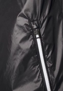 EA7 Emporio Armani Homme JACKET Veste Mi Saison Black -EA7 Emporio Armani Soldes Magasin 6278354900a841678dfcc75206ba80ce