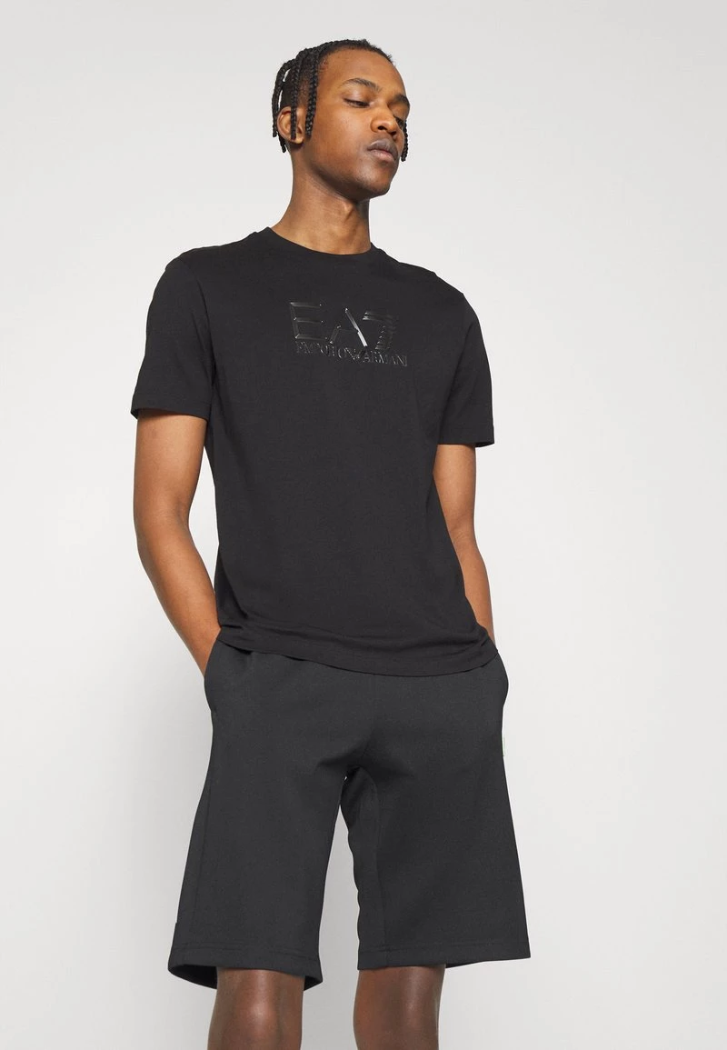 EA7 Emporio Armani BERMUDA Short Black Homme 4 EA7 Emporio Armani BERMUDA Short Black Homme – Image 4
