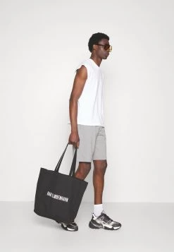 EA7 Emporio Armani BERMUDA Pantalon De Survêtement Grey Homme 10 EA7 Emporio Armani BERMUDA Pantalon De Survêtement Grey Homme -EA7 Emporio Armani Soldes Magasin 7a9e03bb282746b8bbc2e3fcec74f061