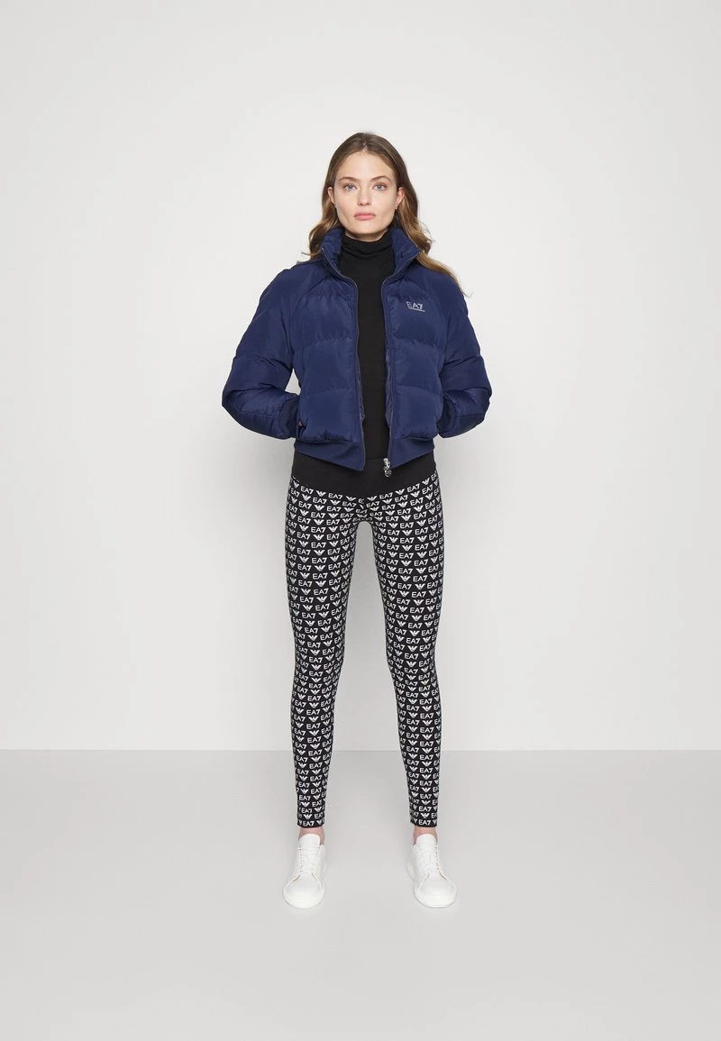 EA7 Emporio Armani Femme Veste D'hiver Navy Blue/silver 2 EA7 Emporio Armani Femme Veste D'hiver Navy Blue/silver – Image 2