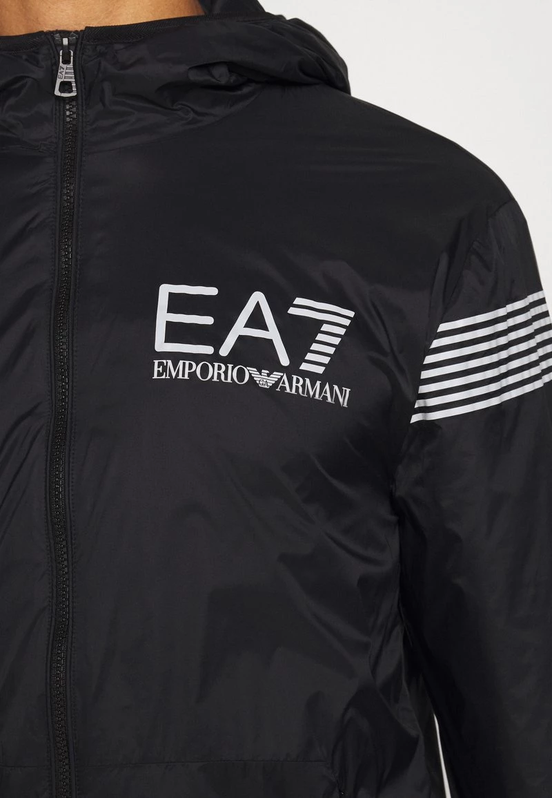 EA7 Emporio Armani Veste Légère Black/white Homme 6 EA7 Emporio Armani Veste Légère Black/white Homme – Image 6