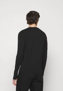 EA7 Emporio Armani Homme T Shirt à Manches Longues Black -EA7 Emporio Armani Soldes Magasin 9a5fb31833824dc5a1585c771f2423c2