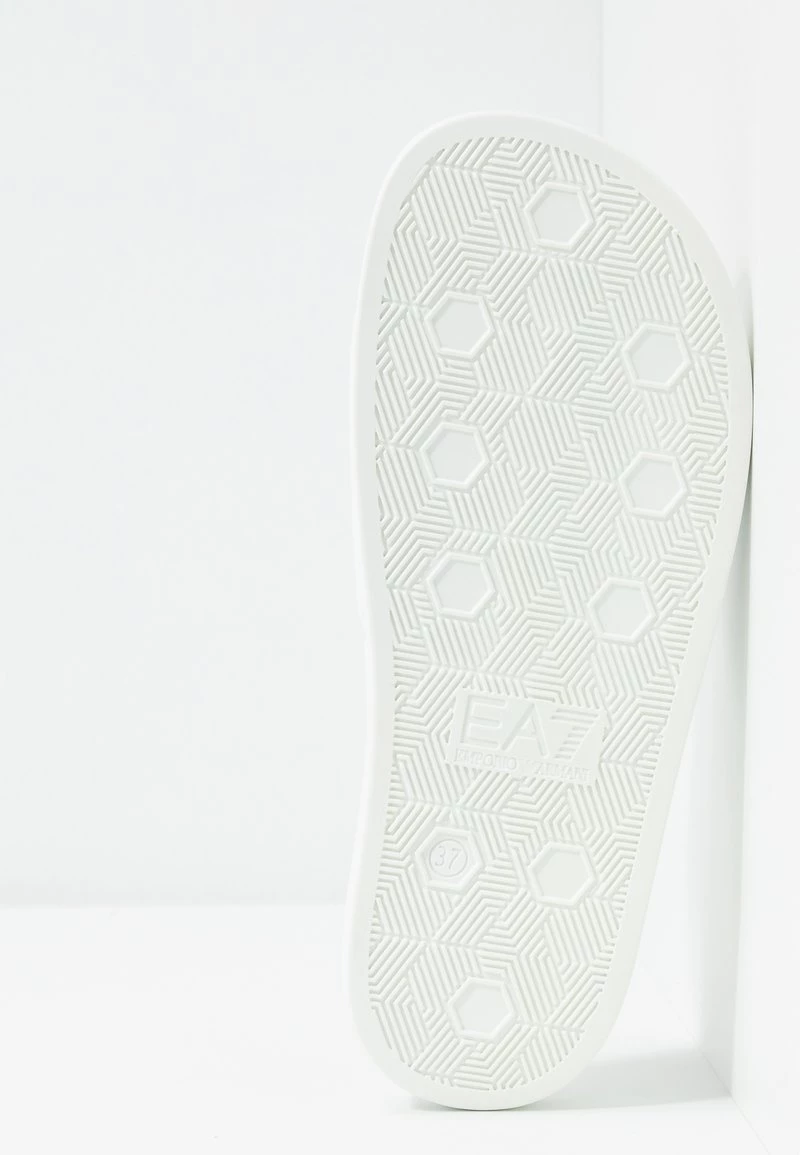 EA7 Emporio Armani VISIBILITY Mules White Unisex 5 EA7 Emporio Armani VISIBILITY Mules White Unisex – Image 5