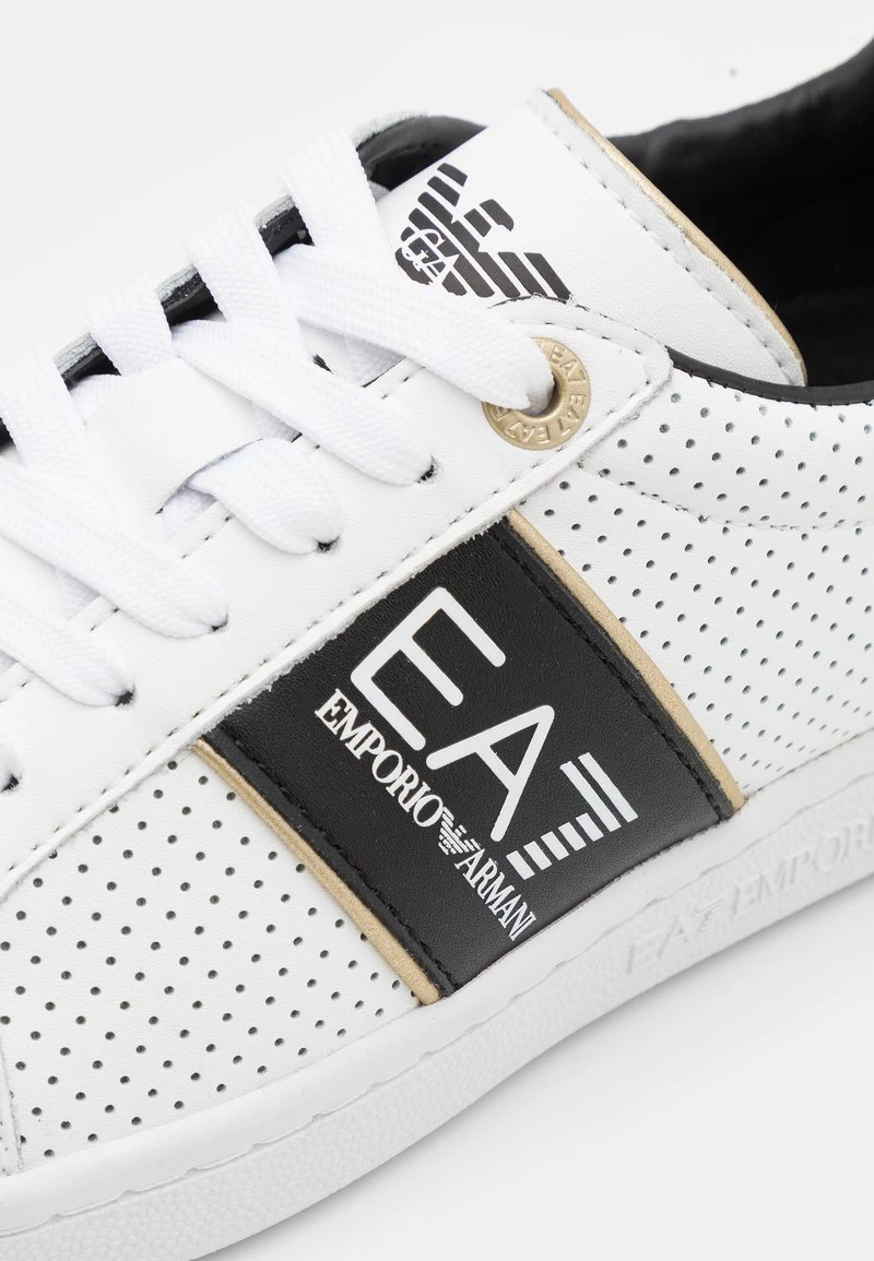 EA7 Emporio Armani UNISEX Baskets Basses White/black/gold 6 EA7 Emporio Armani UNISEX Baskets Basses White/black/gold – Image 6