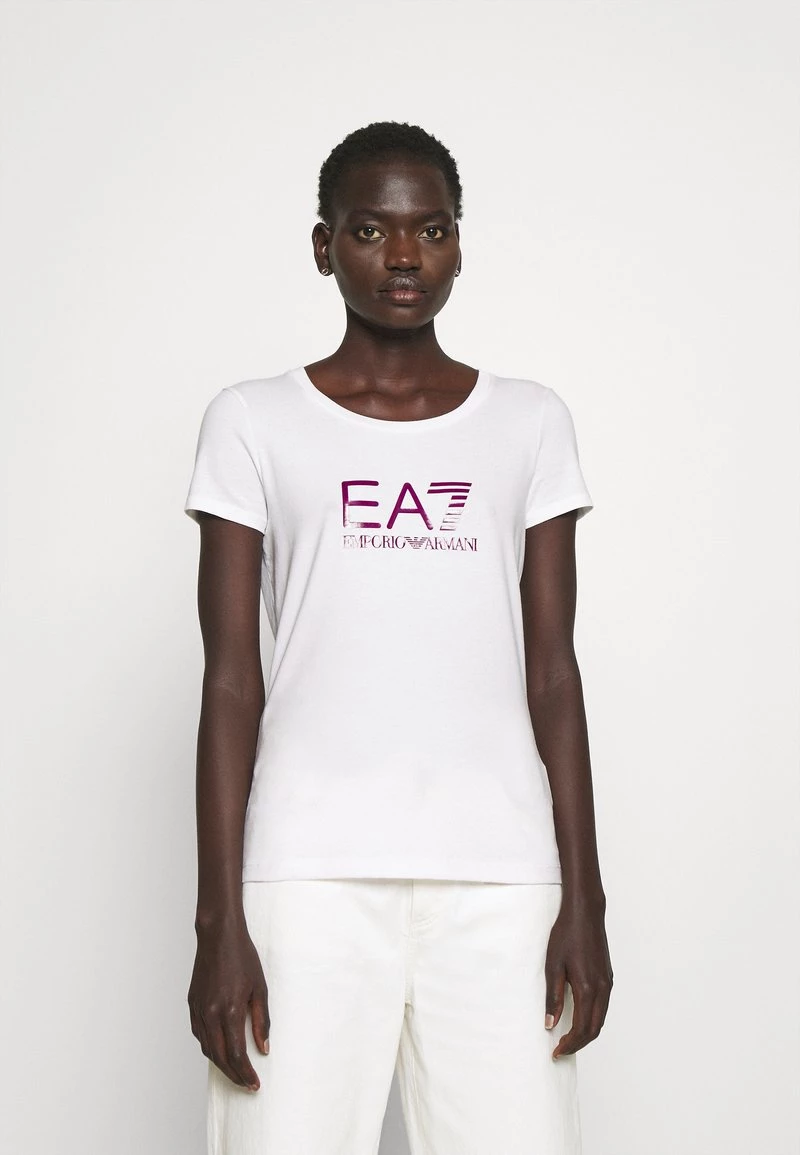 EA7 Emporio Armani Femme T Shirt Imprimé White/boysenberry 1 EA7 Emporio Armani Femme T Shirt Imprimé White/boysenberry