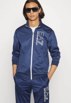 EA7 Emporio Armani TRACKSUIT Survêtement Dark Blue Homme -EA7 Emporio Armani Soldes Magasin b6758a42d7b14fccb2f8133723c5da88