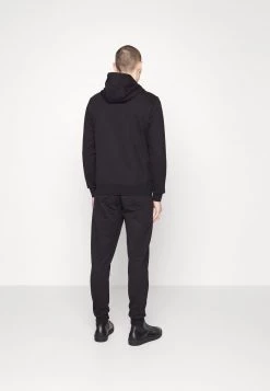 EA7 Emporio Armani Homme Sweat à Capuche Black -EA7 Emporio Armani Soldes Magasin c1a6538e861a42059e6237c3d3820d70