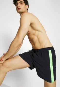 EA7 Emporio Armani SEA WORLD MENS Short De Bain Nero Homme 7 EA7 Emporio Armani SEA WORLD MENS Short De Bain Nero Homme -EA7 Emporio Armani Soldes Magasin ca2f1725477c4ac4b79ca2518ac06826