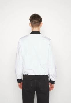 EA7 Emporio Armani Homme JACKET Blouson Bomber White 8 EA7 Emporio Armani Homme JACKET Blouson Bomber White -EA7 Emporio Armani Soldes Magasin e768b0579f644db0887a5875dee90767