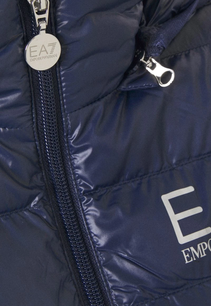EA7 Emporio Armani Veste D'hiver Navy Blue Femme 7 EA7 Emporio Armani Veste D'hiver Navy Blue Femme – Image 7