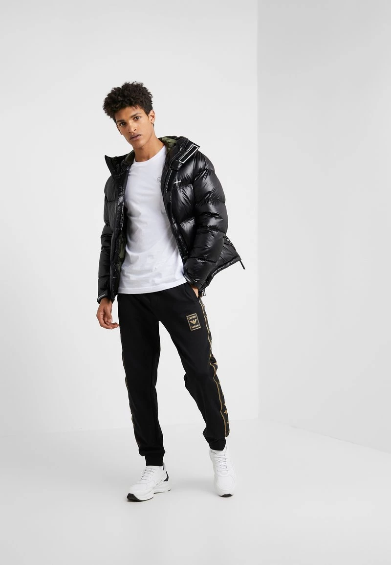 EA7 Emporio Armani T Shirt Basique White Homme 2 EA7 Emporio Armani T Shirt Basique White Homme – Image 2